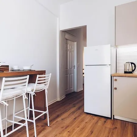 The Repose Aesthetic Apt. R2 Appartement