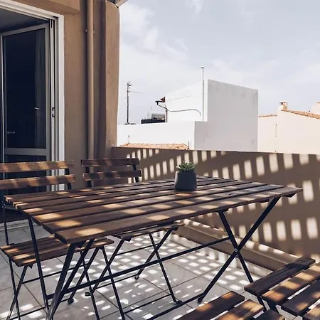 Appartement The Repose Aesthetic Apt. R2 *